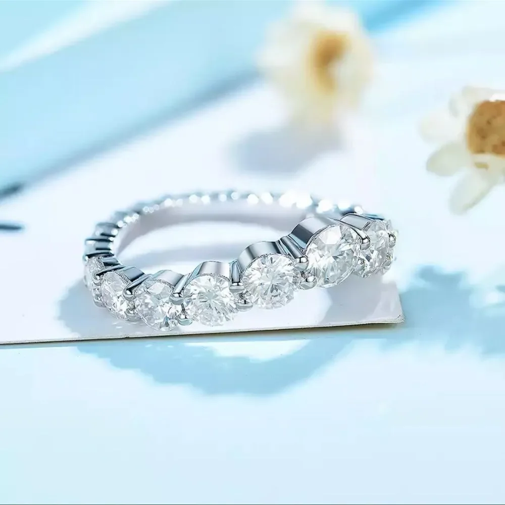 Chevron V shape sparkling 2ct tw stone wedding band!